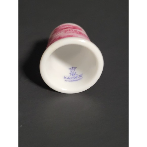 Vintage Kaiser W. Germany Scenic River Red Transferware Porcelain Thimble - Picture 7 of 7